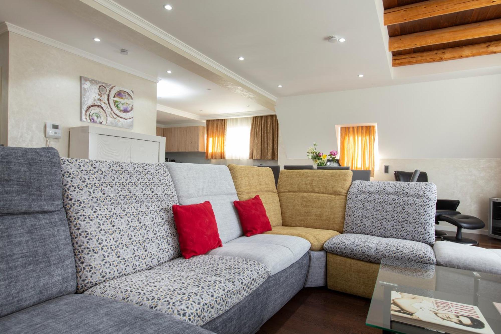 The Queen Luxury Apartments - Villa Vinicia Люксембург Екстер'єр фото